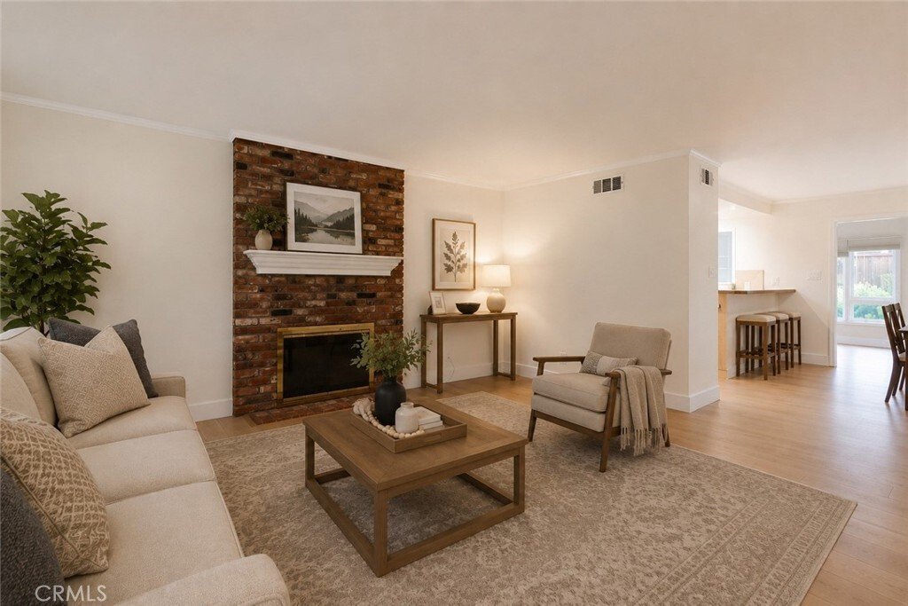 House in Signal Hill, California, United States 3 - 18088163