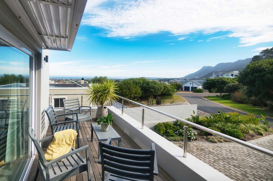 House in Sandbaai, Western Cape, South Africa 3 - 18589165