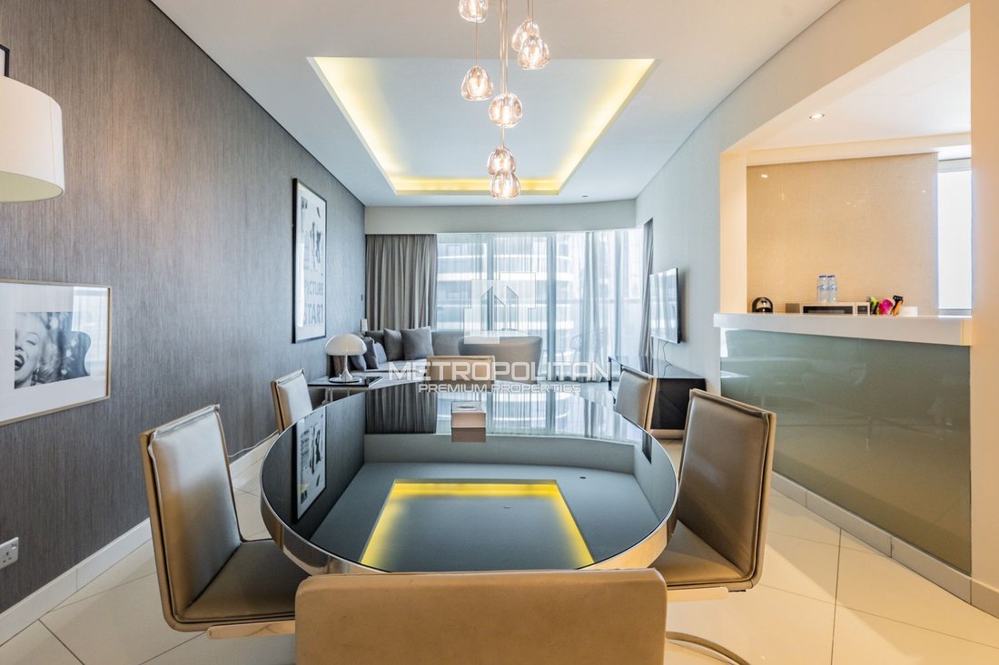 Apartment in Business Bay, Dubai, United Arab Emirates 1 - 18590489