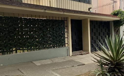 House in Naucalpan de Juárez, State of Mexico, Mexico 1