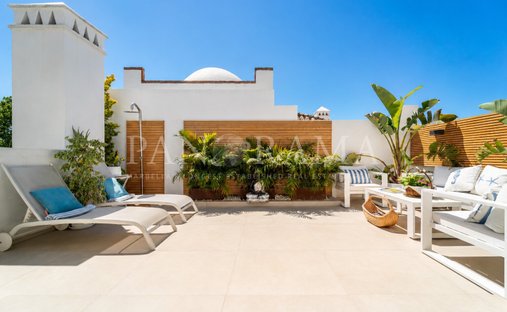 Penthouse in Golden Mile, Andalusia, Spain 1