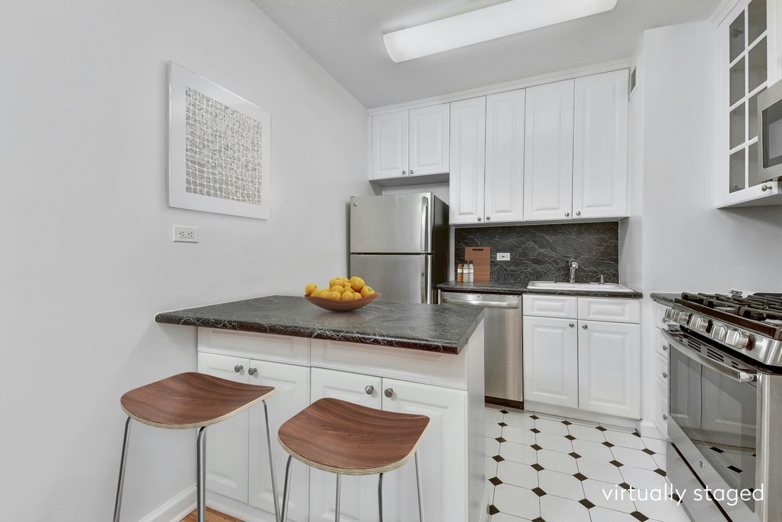 House in New York, New York, United States 3 - 17079341