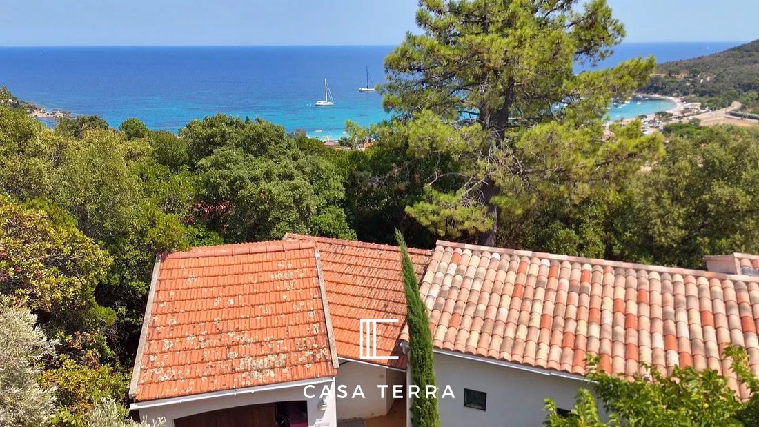 Villa in Sari-Solenzara, Corsica, France 4 - 18589969