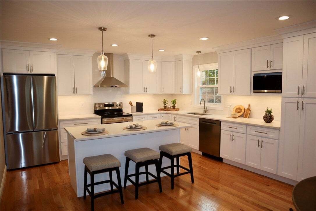 House in Woonsocket, Rhode Island, United States 5 - 18590964