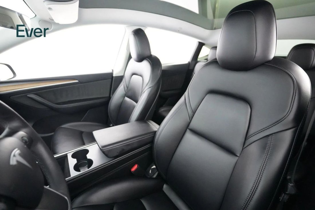 Suv in San Francisco, CA, United States 4 - 18533518