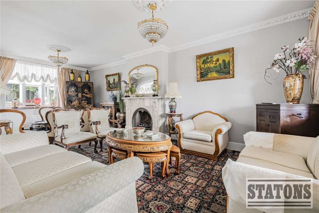 House in Ferney Hill, Enfield, England 3 - 18589027