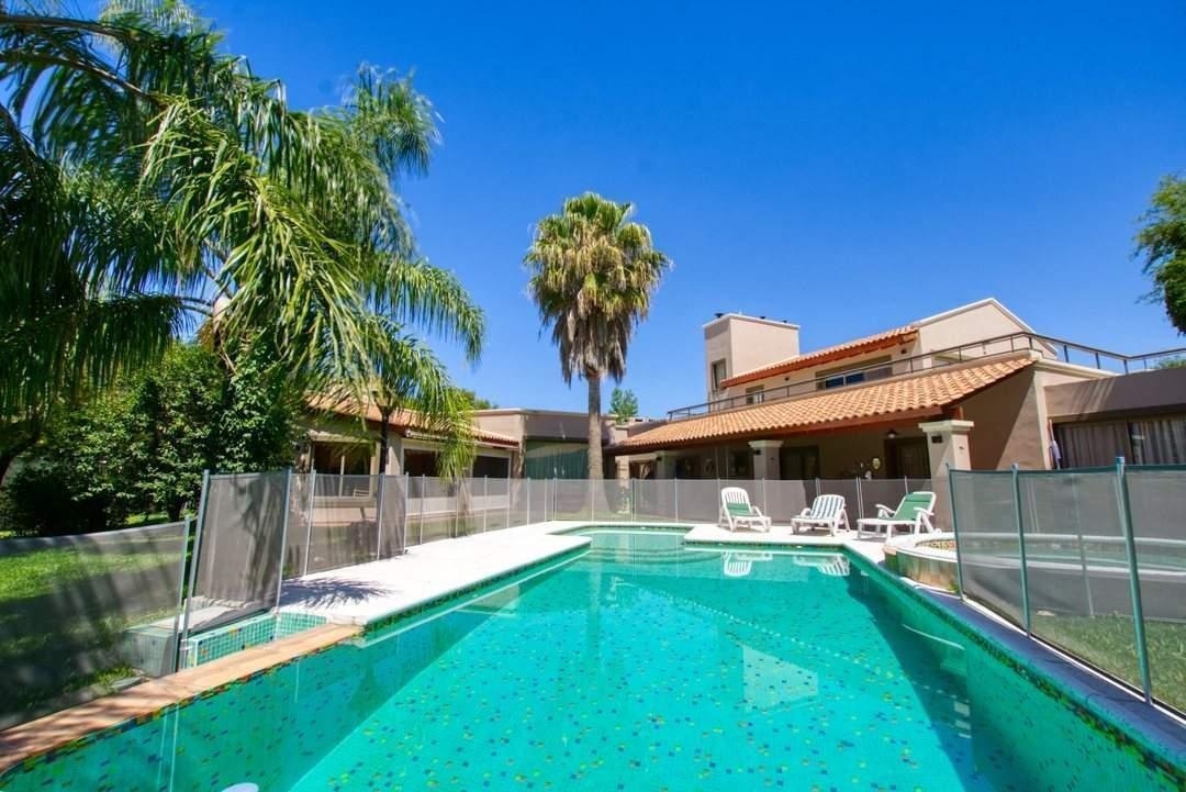 House in Córdoba, Cordoba, Argentina 1 - 18588134