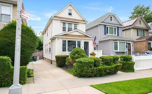 House in New York, New York, United States 1