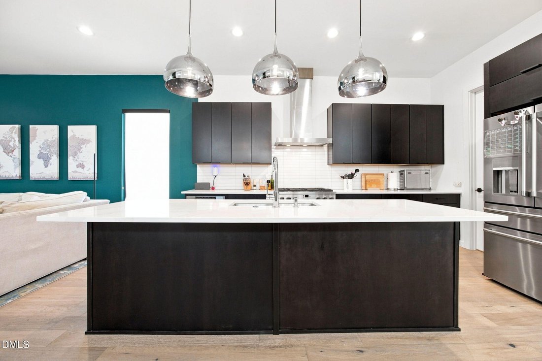 Condo in Raleigh, North Carolina, United States 3 - 18589837