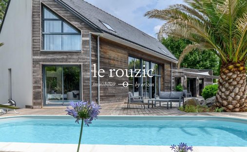 Estate in Ploemel, Brittany, France 1