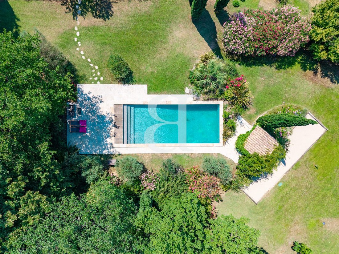 Villa in Entrechaux, Provence-Alpes-Côte d'Azur, France 4 - 18593934