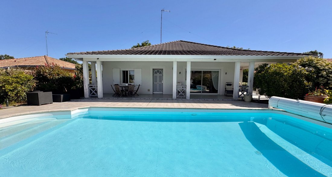Villa in Nord Est, Andernos-les-Bains, France 1 - 18590556