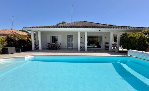 Villa in Nord Est, Andernos-les-Bains, France 1