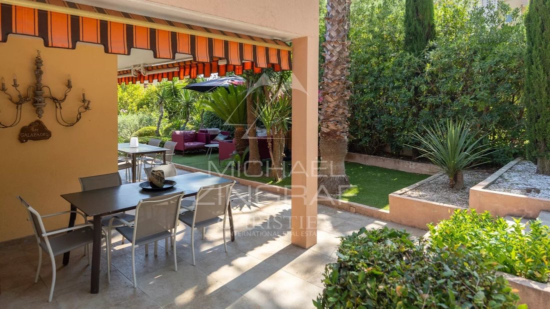 Villa à Les Termes, Mandelieu-la-Napoule, France 3 - 18590152