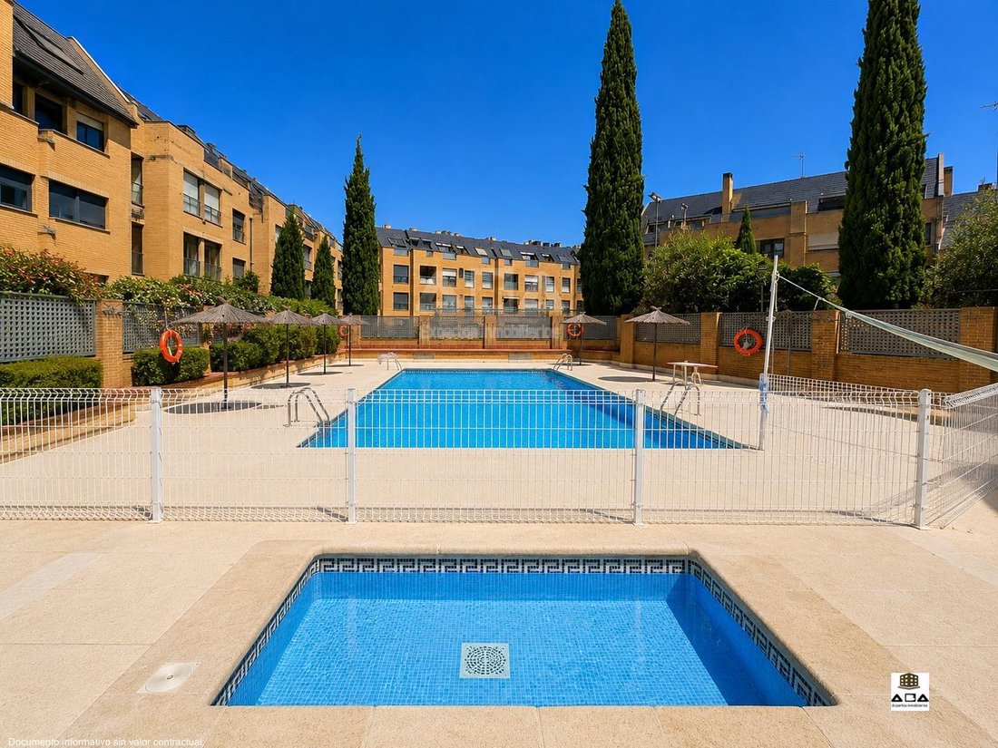 Apartment in Las Rozas de Madrid, Comunidad de Madrid, Spain 1 - 17625953