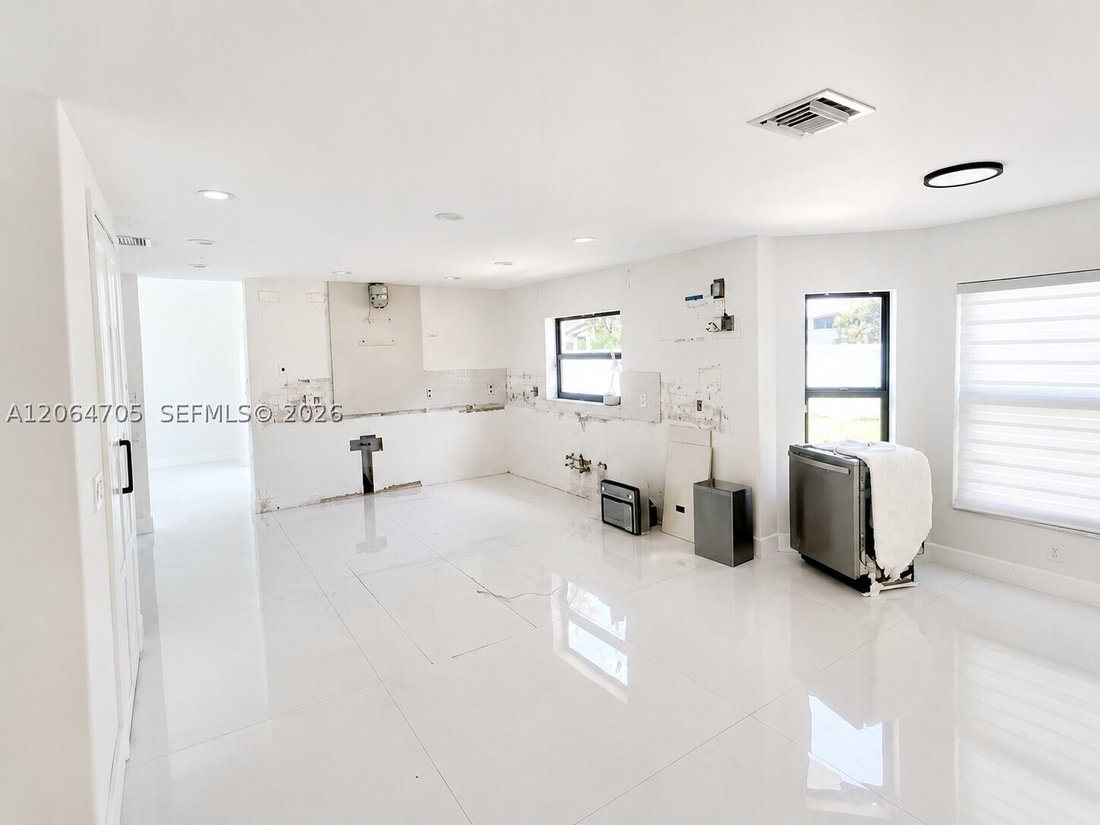 House in Miramar, Florida, United States 5 - 18589313