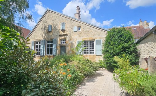 Casa a Langres, Grande Est, Francia 1