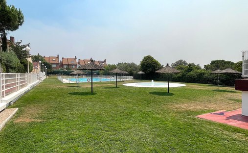 Haus in Las Rozas de Madrid, Autonome Gemeinschaft Madrid, Spanien 1