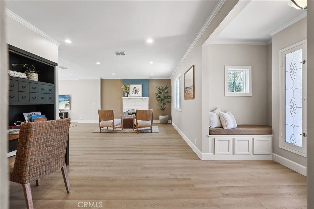 House in Signal Hill, California, United States 5 - 18346219