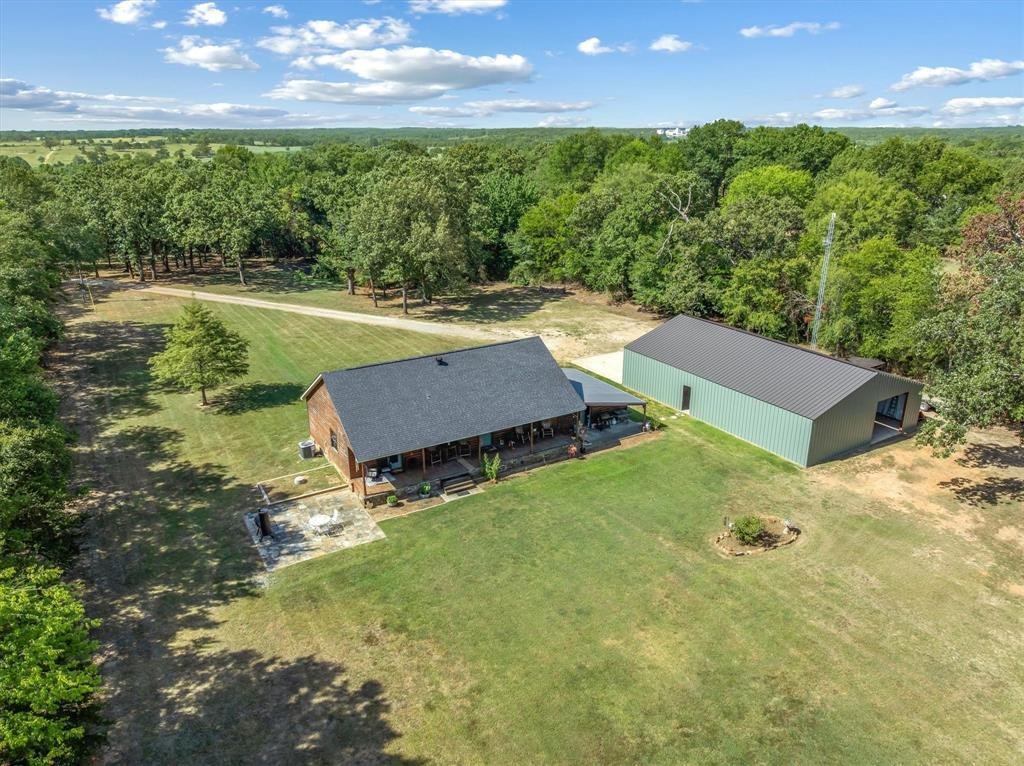 House in Grand Saline, Texas, United States 5 - 18589916