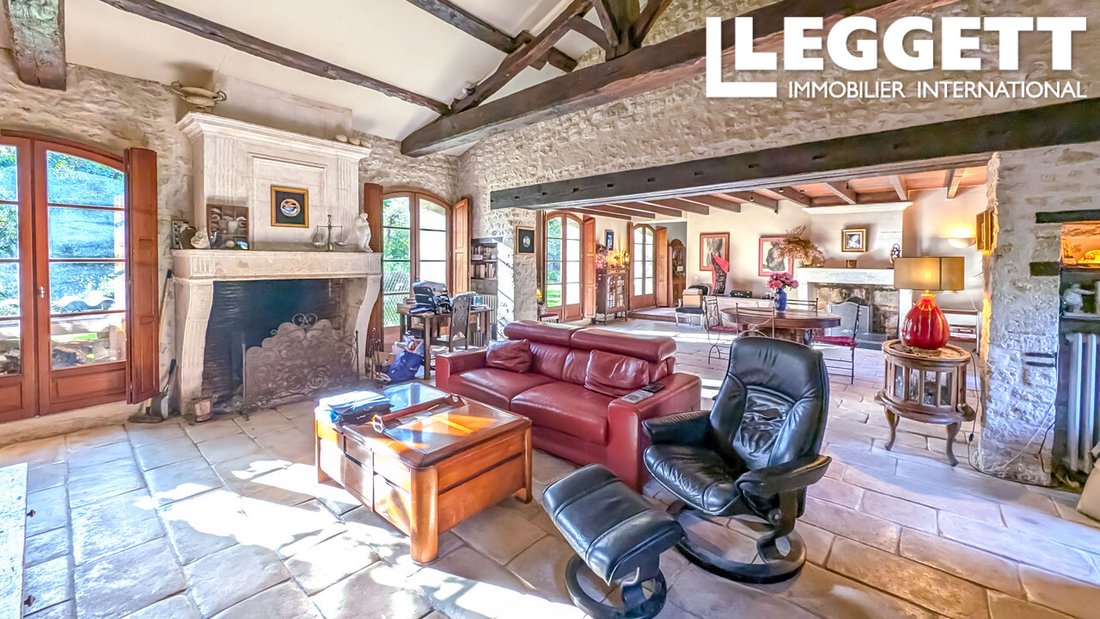 House in Montmerac, Nouvelle-Aquitaine, France 3 - 15392078