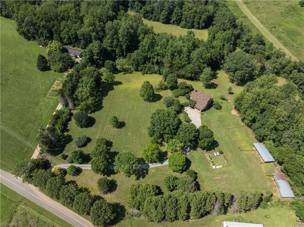 House in East Bend, North Carolina, United States 3 - 18591661
