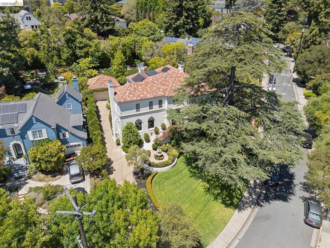 House in Oakland, California, United States 4 - 18591395