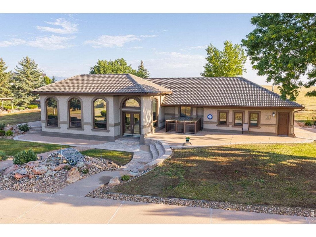 Longmont, Colorado, United States 2 - 18592366