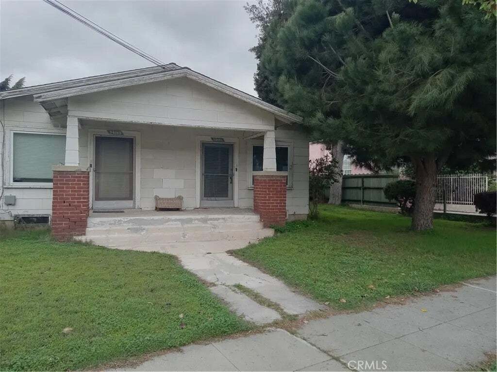 Lomita, California, United States 1 - 18592066