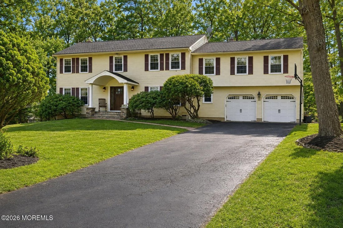 House in Manalapan Township, New Jersey, United States 3 - 18589390