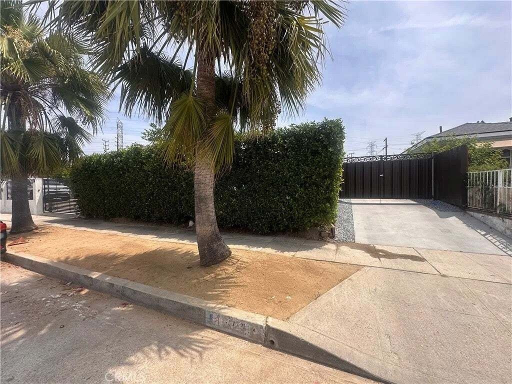 Condo in Los Angeles, California, United States 1 - 17843893