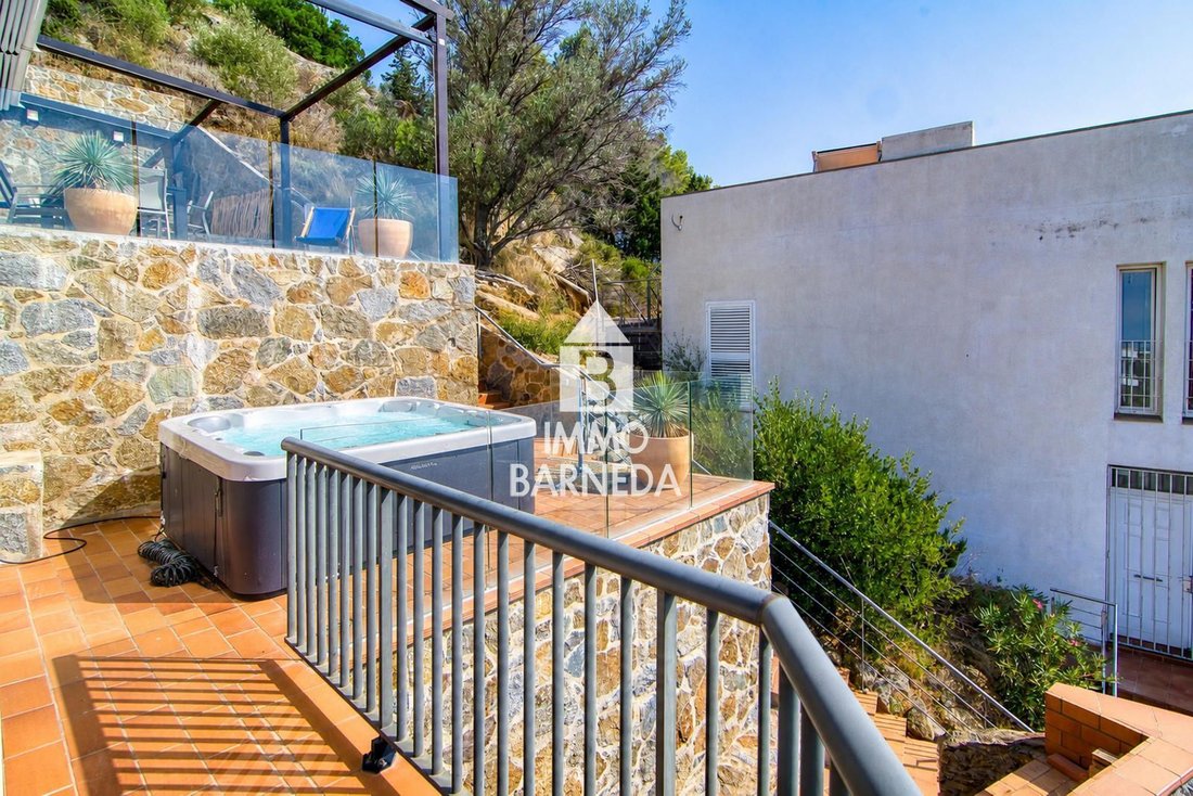 Chalet in Roses, Catalonia, Spain 5 - 18589340