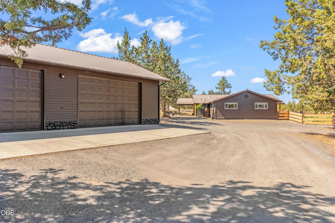 House in Powell Butte, Oregon, United States 4 - 18591585
