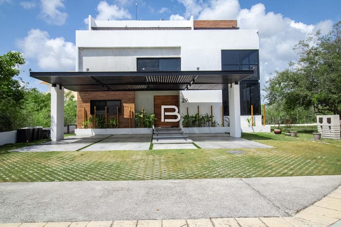 House in Cancún Country Club, Quintana Roo, Mexico 1 - 18588663