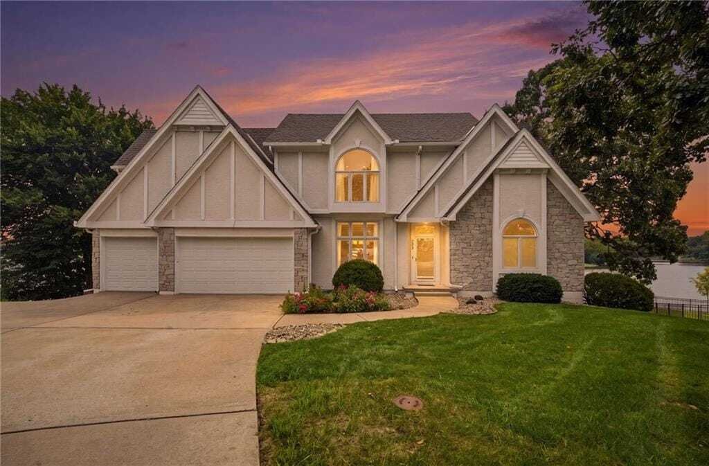 House in Lee's Summit, Missouri, United States 2 - 18572681