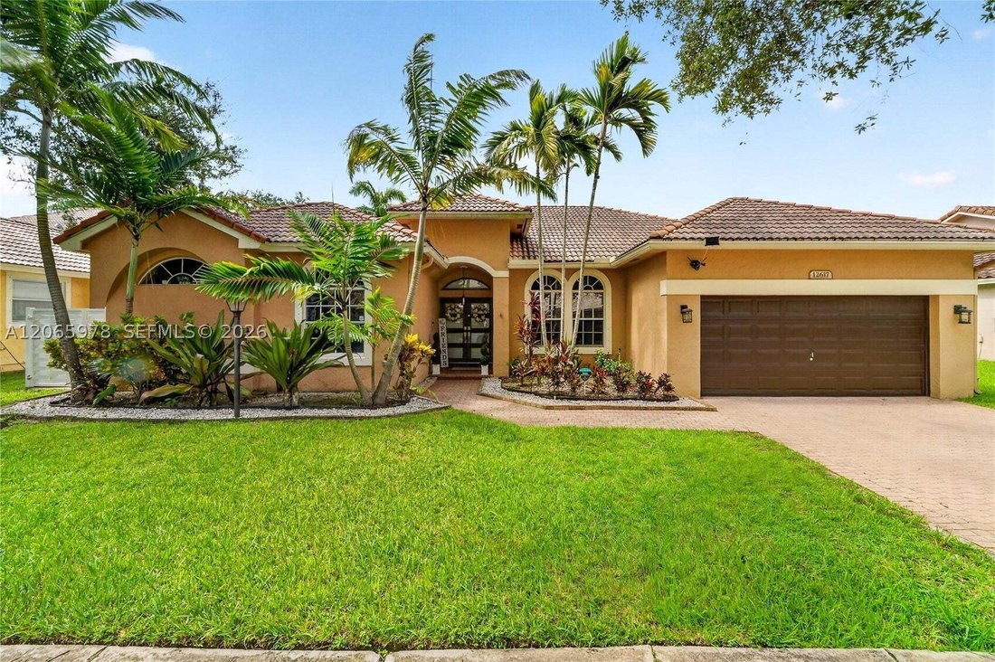 House in Pembroke Pines, Florida, United States 1 - 18591554