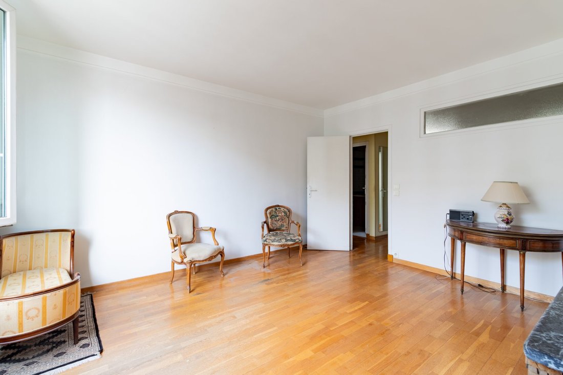 Apartment in Perouses, Paris, Ile-de-France 3 - 18593870
