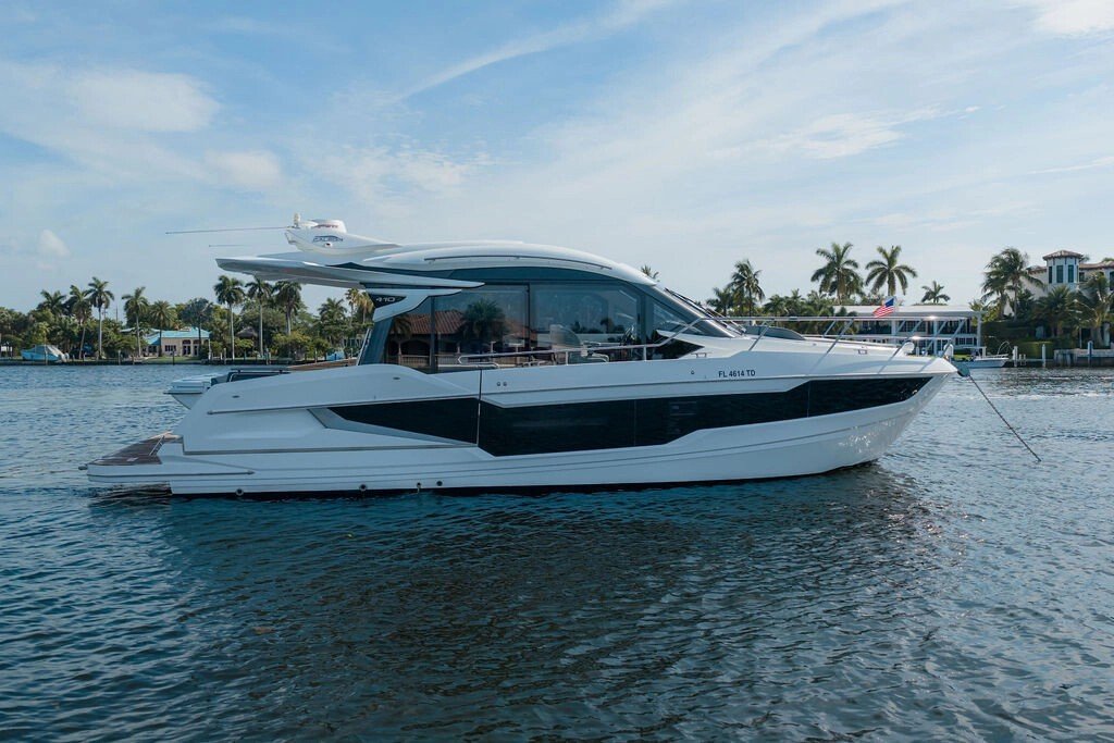 Motor Yacht in United States 3 - 18589171