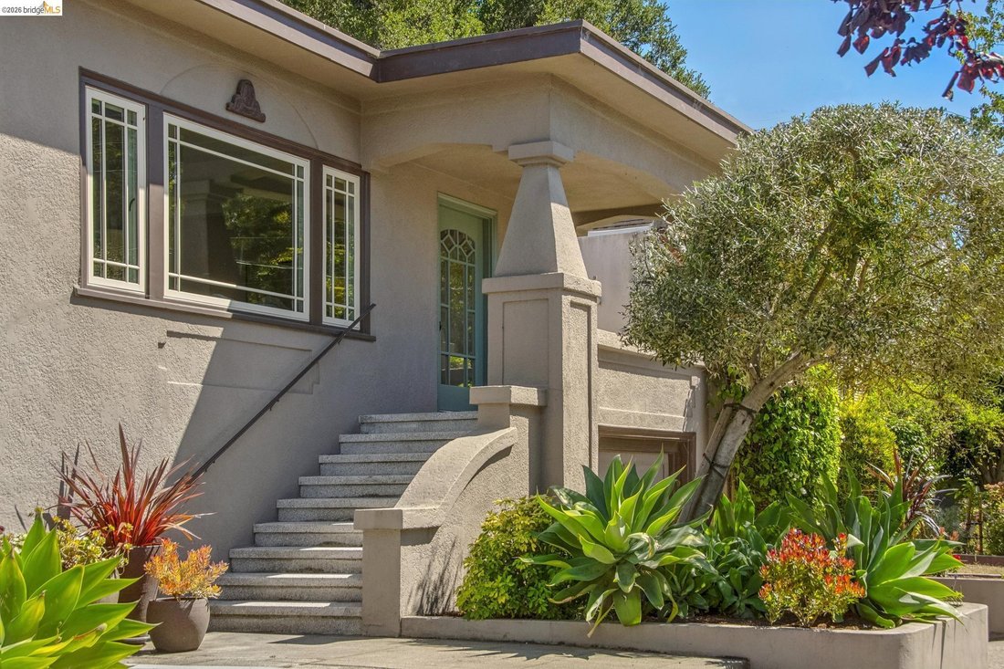 House in Oakland, California, United States 1 - 18591487