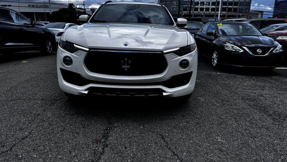 Suv in Vienna, VA, United States 3 - 18593356