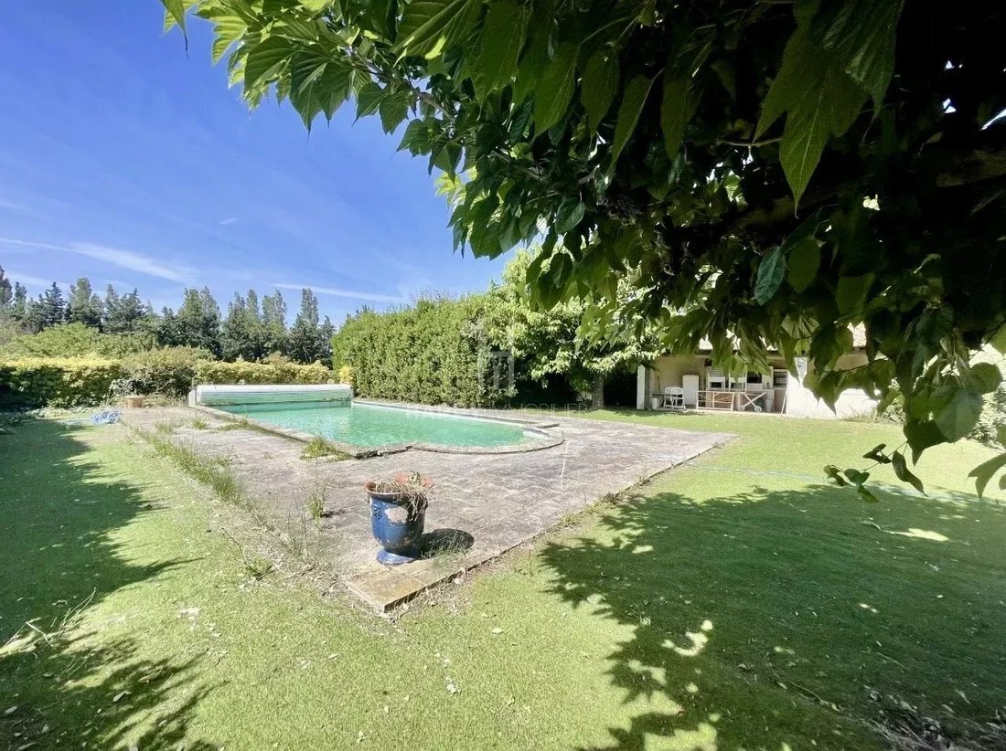 Country House in Arles, Provence-Alpes-Côte d'Azur, France 4 - 18590185