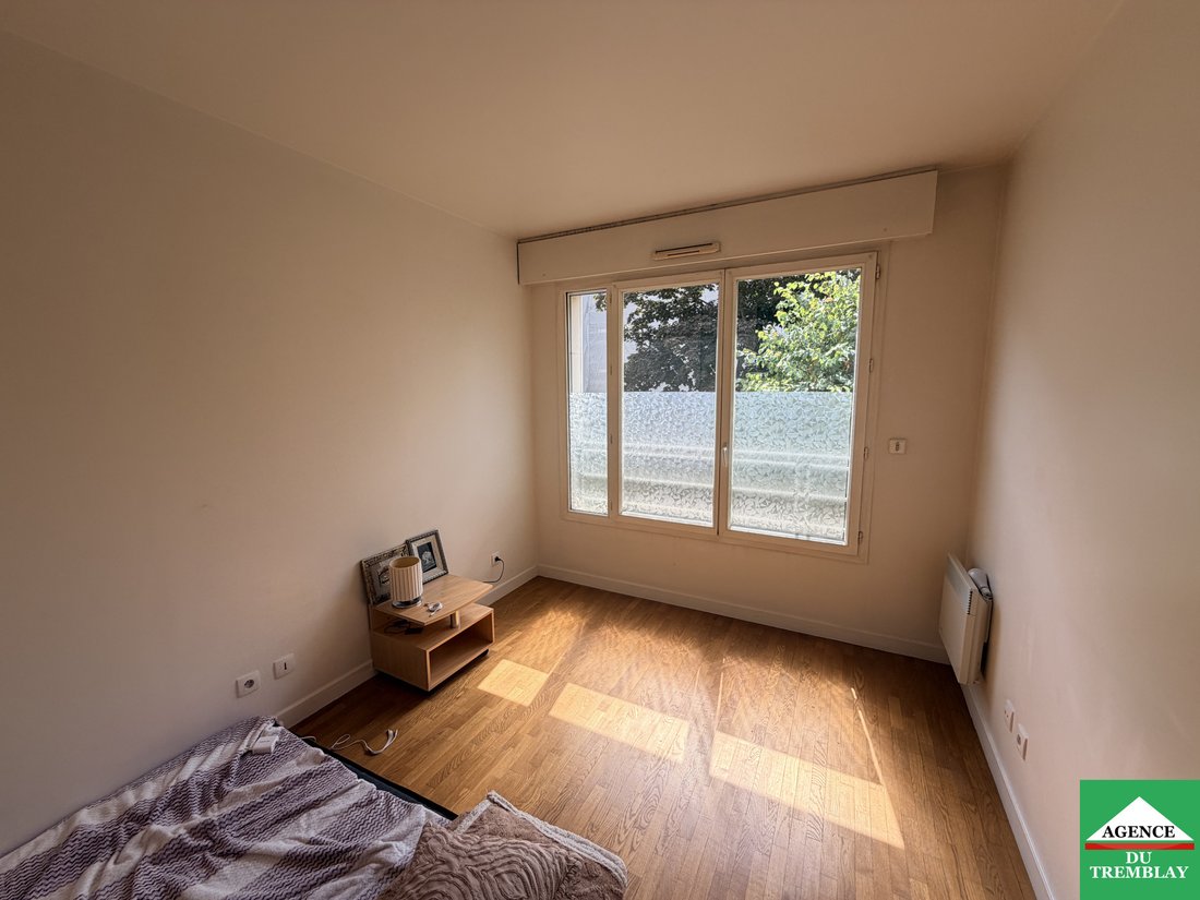 Apartment in Hôtel de Ville-Planchette, Levallois-Perret, France 3 - 18591864