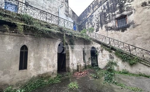 Estate in Arrondissement of Nimes, Occitania, France 1