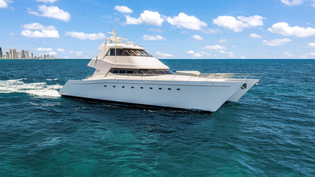 Catamaran in United States 1 - 18589067