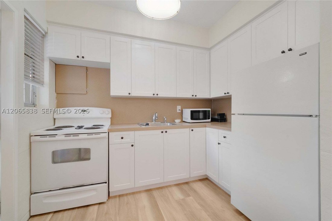 Apartment in Coral Gables, Florida, United States 4 - 18588958
