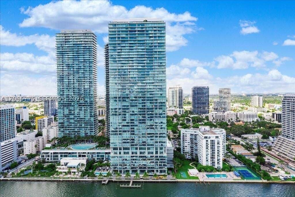 Condo in Miami, Florida, United States 2 - 18588963