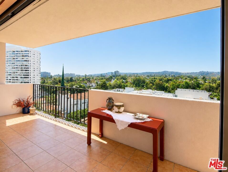 Condo in Los Angeles, California, United States 4 - 18591115