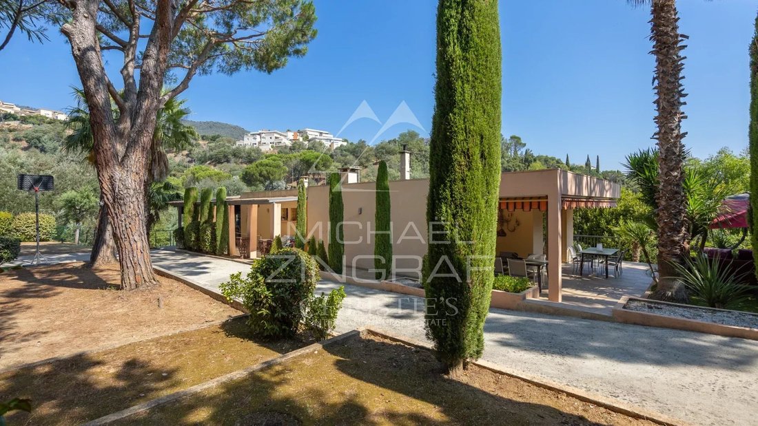 Villa à Les Termes, Mandelieu-la-Napoule, France 2 - 18590152