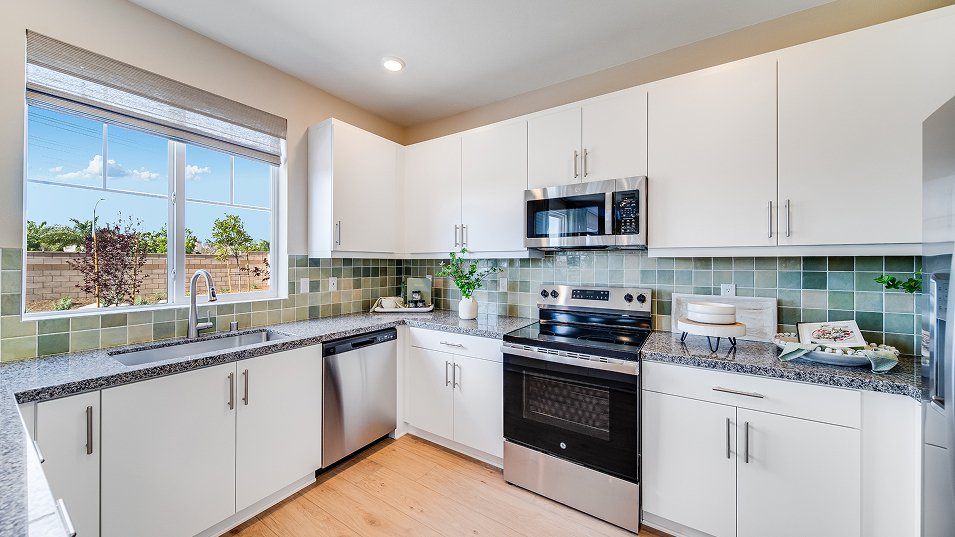 House in Menifee, California, United States 2 - 18590216