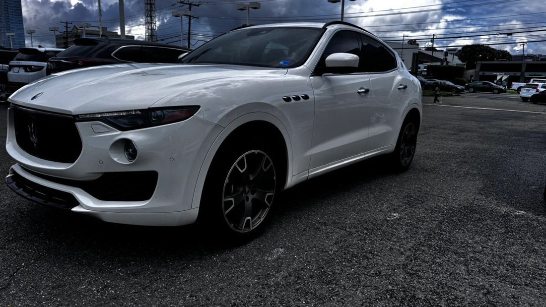 Suv in Vienna, VA, United States 1 - 18593356